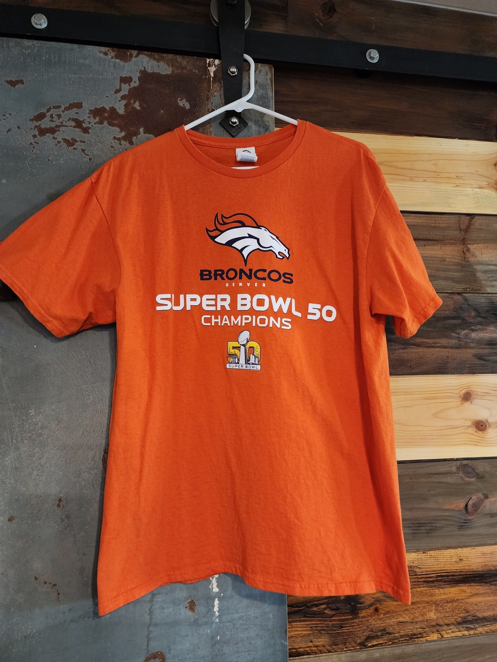 Denver Broncos Super Bowl 50 Champion Crewneck T-Shirt